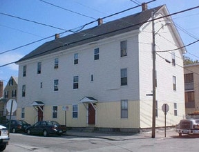 172-178 Douglas St in Manchester, NH - Building Photo - Other