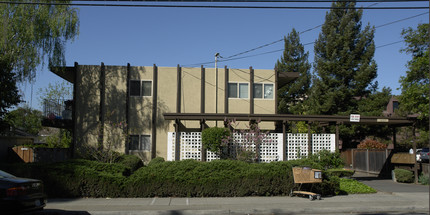 20317 Wisteria St in Castro Valley, CA - Building Photo - Building Photo