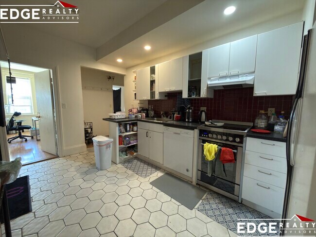 56 Park Vale Ave in Boston, MA - Building Photo - Building Photo