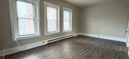 256 S Market St in Elizabethtown, PA - Building Photo - Building Photo