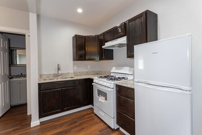 2812 Porter Ave in El Paso, TX - Building Photo - Building Photo