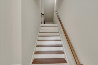 1300 Hopkins Dr in Decatur, GA - Building Photo - Building Photo