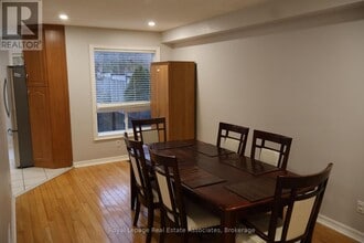 12 Wessenger Dr in Barrie, ON - Building Photo - Building Photo