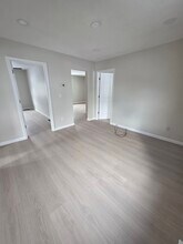 204 Tucker Ave, Unit 1 in East Syracuse, NY - Building Photo - Building Photo