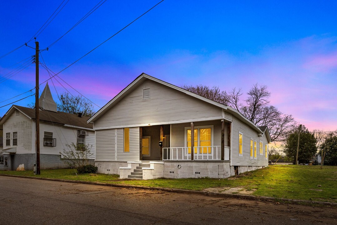 309 Iota Ave S in Birmingham, AL - Building Photo