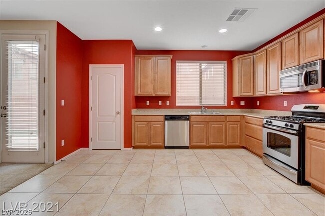 10429 Scotch Elm Ave in Las Vegas, NV - Building Photo - Building Photo