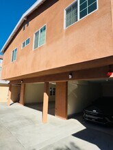 1107 W Angeleno Ave-Unit -1109 in Burbank, CA - Building Photo - Building Photo