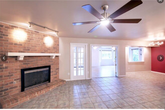 6104 Bridlington Cir in Austin, TX - Building Photo - Building Photo