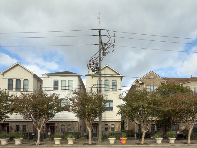 1411 Elgin St in Houston, TX - Building Photo - Building Photo