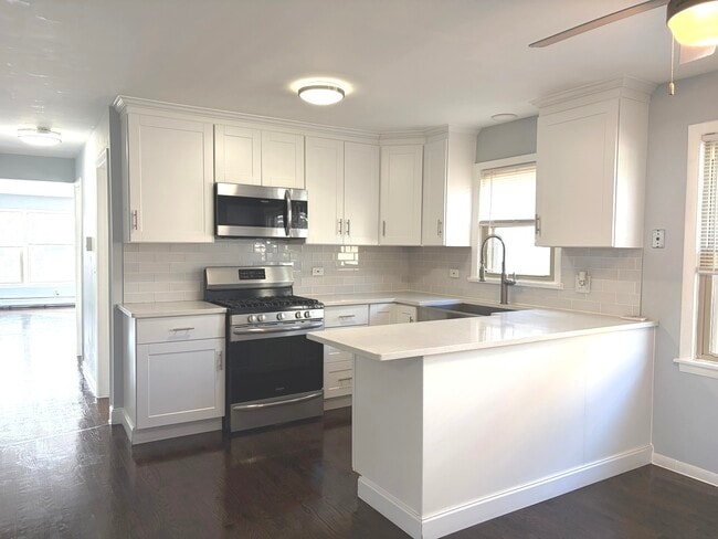 8222 Grand Ave in River Grove, IL - Foto de edificio - Building Photo