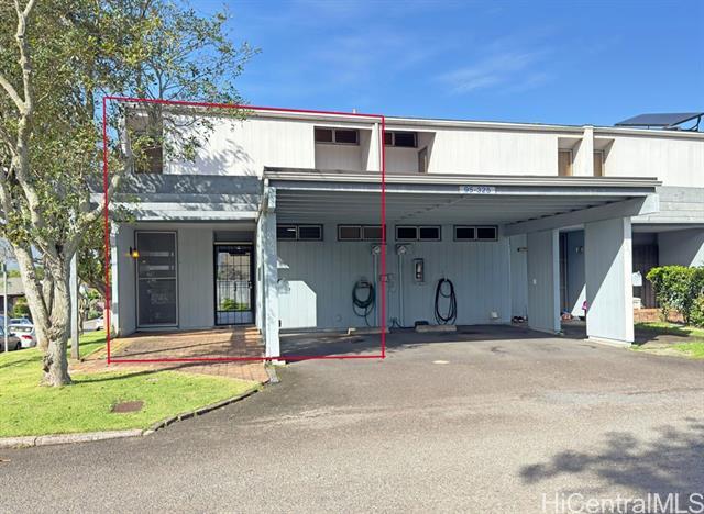 property at 95-325-325 Kahikinui Ct