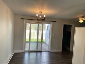 B3 Al Pace Dr in North Attleboro, MA - Foto de edificio - Building Photo