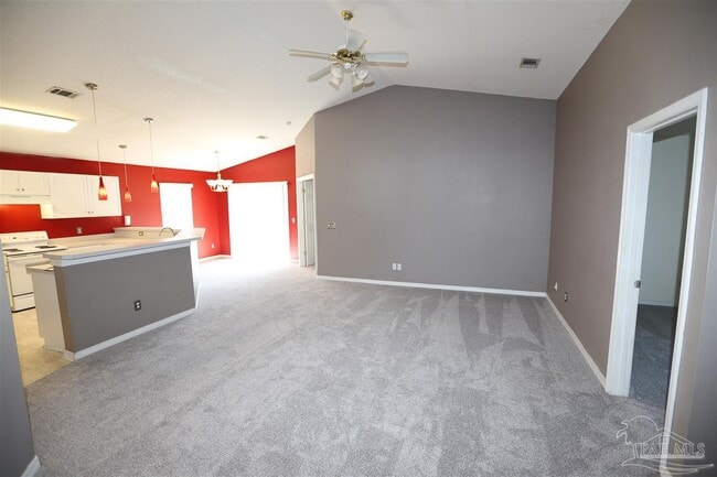 319 Mizzen Ln in Pensacola, FL - Building Photo - Building Photo