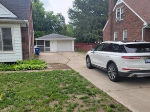 13568 Norborne Ave in Redford, MI - Building Photo - Building Photo