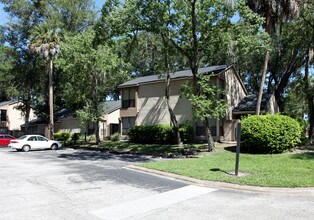Village Townhomes in Altamonte Springs, FL - Building Photo - Building Photo
