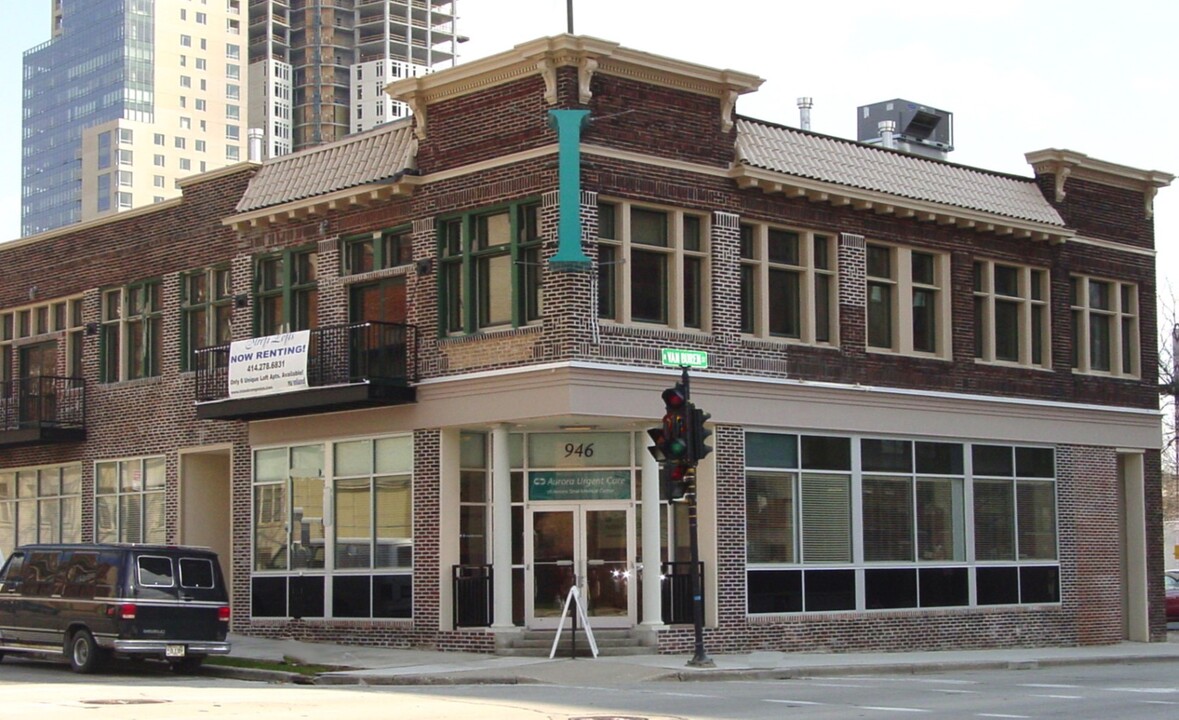 Strefi Lofts in Milwaukee, WI - Building Photo