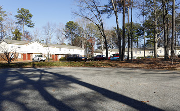 Westcliff Apartments in Raleigh, NC - Building Photo - Building Photo