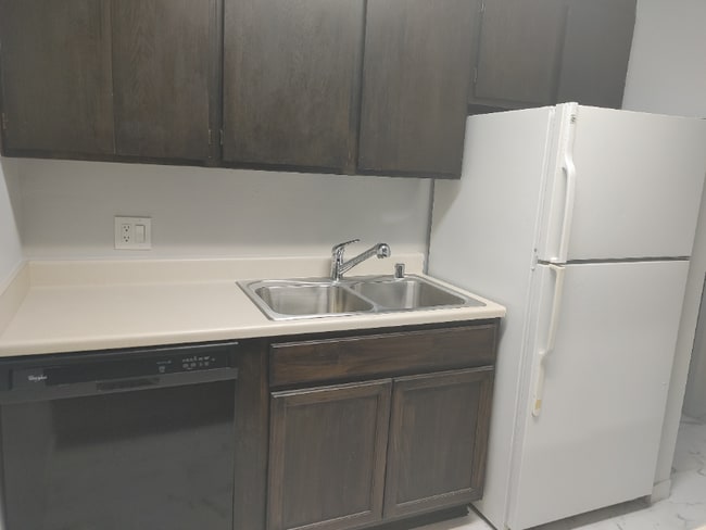 property at 2800 Cerrillos Rd