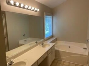 3852 Roxfield Dr NE in Buford, GA - Foto de edificio - Building Photo