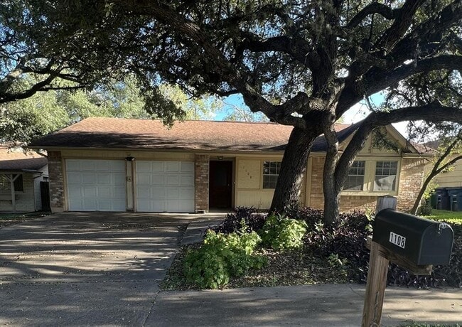 property at 1108 Echo Ln