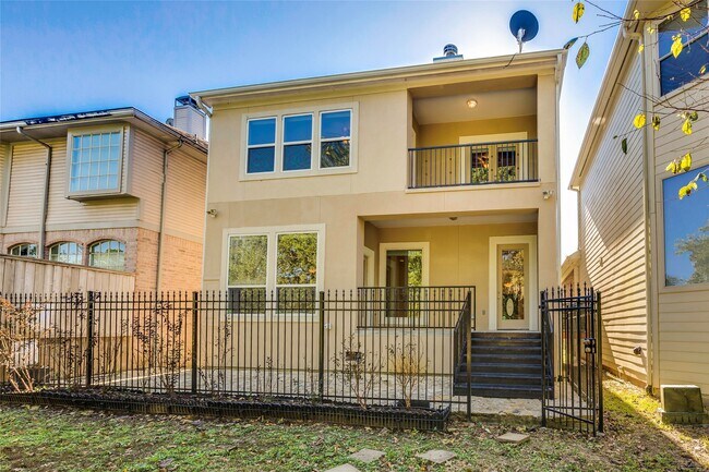 12870 Kingsbridge Ln in Houston, TX - Building Photo - Building Photo