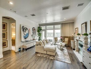 6702 Oriole Dr in Dallas, TX - Building Photo - Building Photo