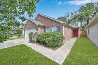 5046 Willow Point Dr in Conroe, TX - Building Photo - Building Photo