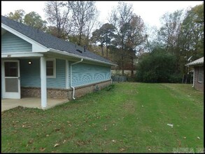 921 Cole in Benton, AR - Foto de edificio - Building Photo