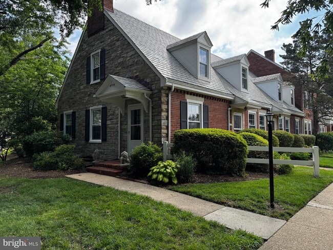 property at 4139 36th St S