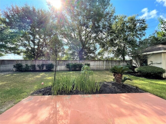16002 Speyburn Ct