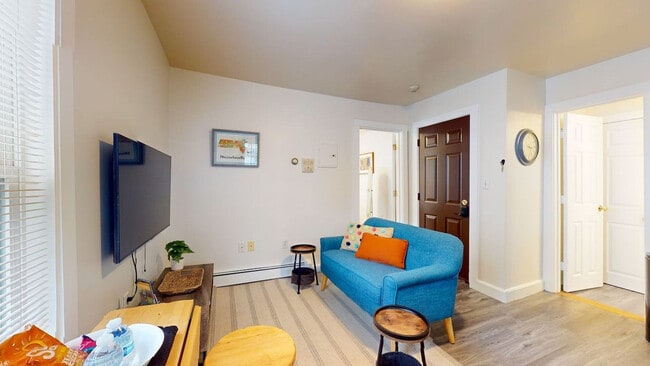 22 Hews St in Cambridge, MA - Building Photo - Building Photo