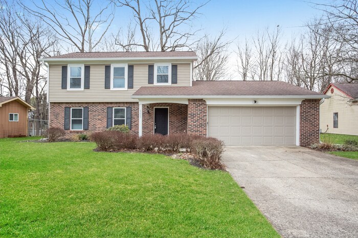 8223 Maple Leaf Ct in Indianapolis, IN - Building Photo