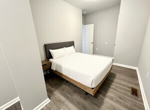 2210 E Sergeant St in Philadelphia, PA - Building Photo - Building Photo