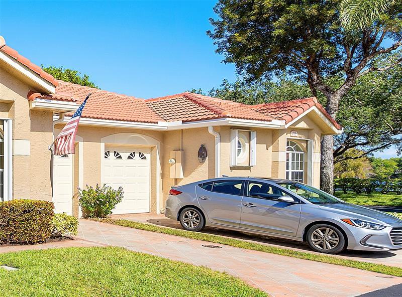 2715 Quaking Leaf Ln in Boynton Beach, FL - Building Photo