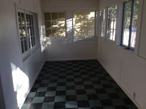 825 Oak St in Paso Robles, CA - Building Photo - Building Photo