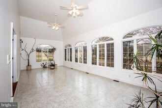 189 Christopher Dr in Princeton, NJ - Foto de edificio - Building Photo