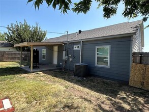 1326 Hickory St in Abilene, TX - Building Photo - Building Photo