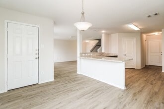 3205 East Chunk Dr in Conroe, TX - Building Photo - Building Photo