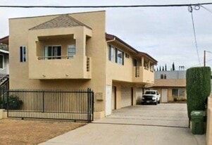 816 Harding Ave, Unit 3 in San Fernando, CA - Building Photo