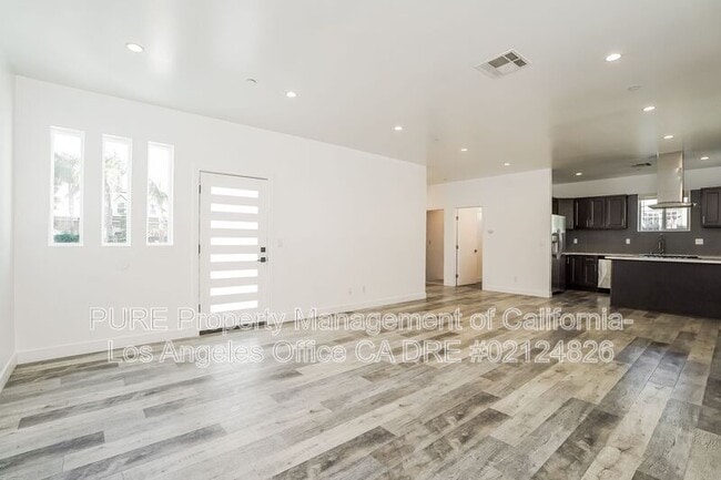 1340 N Kenmore Ave in Los Angeles, CA - Building Photo - Building Photo