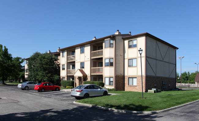 The Enclave Apartments in Columbus, OH - Foto de edificio - Building Photo