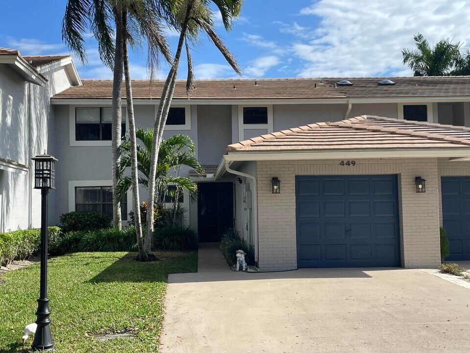 449 Deer Crk Lk Pt S Ln in Deerfield Beach, FL - Building Photo