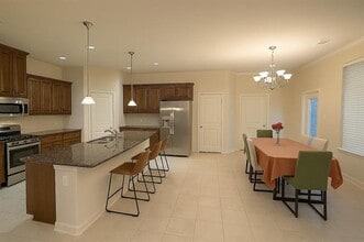 6687 DeLeon St in Irving, TX - Building Photo - Building Photo