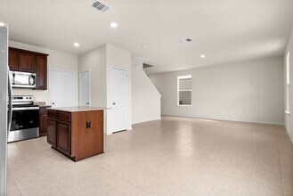169 Katie Elder Dr in Jarrell, TX - Building Photo - Building Photo