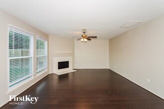 10447 Falling Rapids Ct in Houston, TX - Building Photo - Building Photo