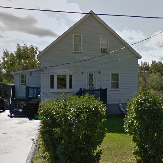 80 Young St in Bathurst, NB - Building Photo - Building Photo