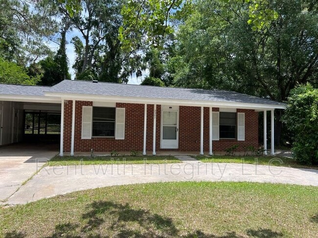 property at 2307 Alder Dr