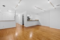 818 N Dearborn St, Unit BF in Chicago, IL - Building Photo - Building Photo