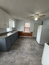 138 Park St in Stoughton, MA - Building Photo - Building Photo