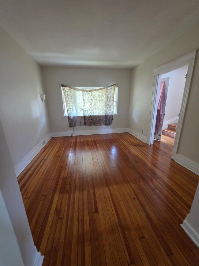 property at 10 Grace St